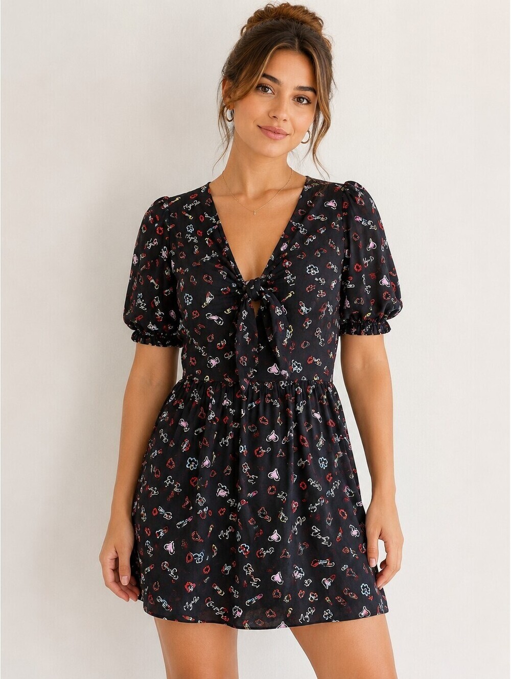 Maje Paris Black Printed Viscose Tie Front Romper Jumpsuit Lips Hearts Size 40